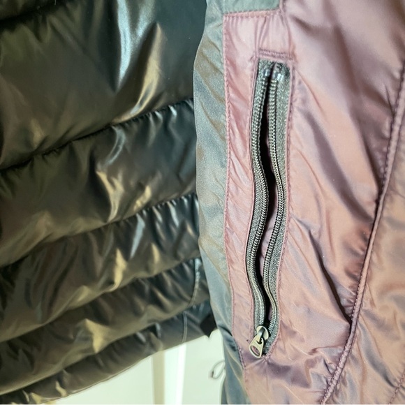 The North Face Puffy 700 Down Filled Purple Vest Size Medium - Picture 7 of 11